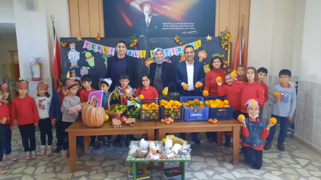 İlçe Milli Eğitim Müdürümüz Sn Semra BEKAR ve Şube Müdürümüz Sn Yalçın SEYRAN, Tekirova Halit Narin İlkokulu'nun Düzenlemiş Olduğu Yerli Malı Haftası Etkinliğine Katıldılar